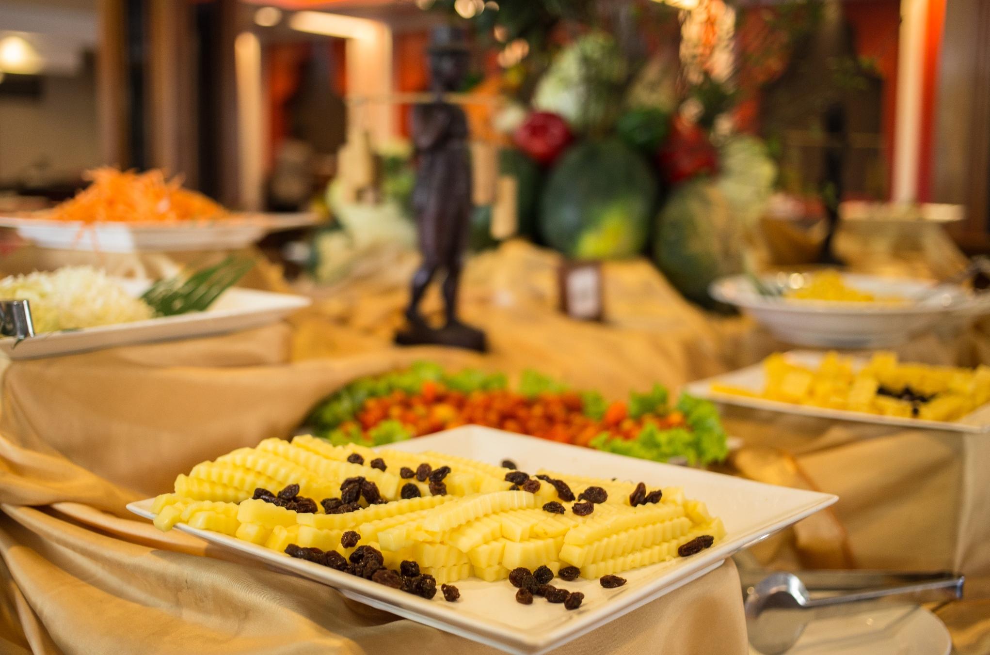 Royal Empire Premium Hotel Siem Reap Buitenkant foto
