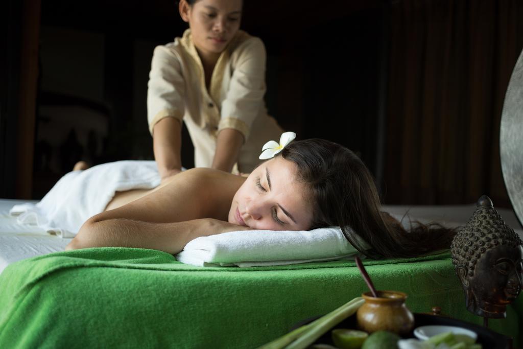 Royal Empire Premium Hotel Siem Reap Buitenkant foto