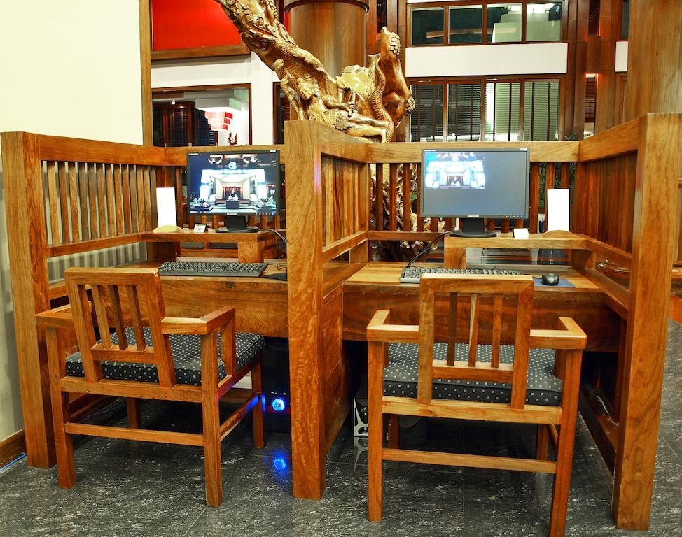 Royal Empire Premium Hotel Siem Reap Buitenkant foto